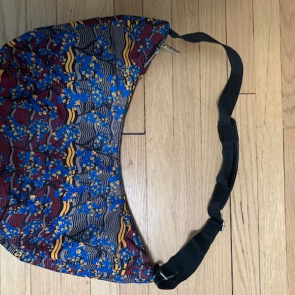 Hadaki Hobo Bag - Picture 5 of 6